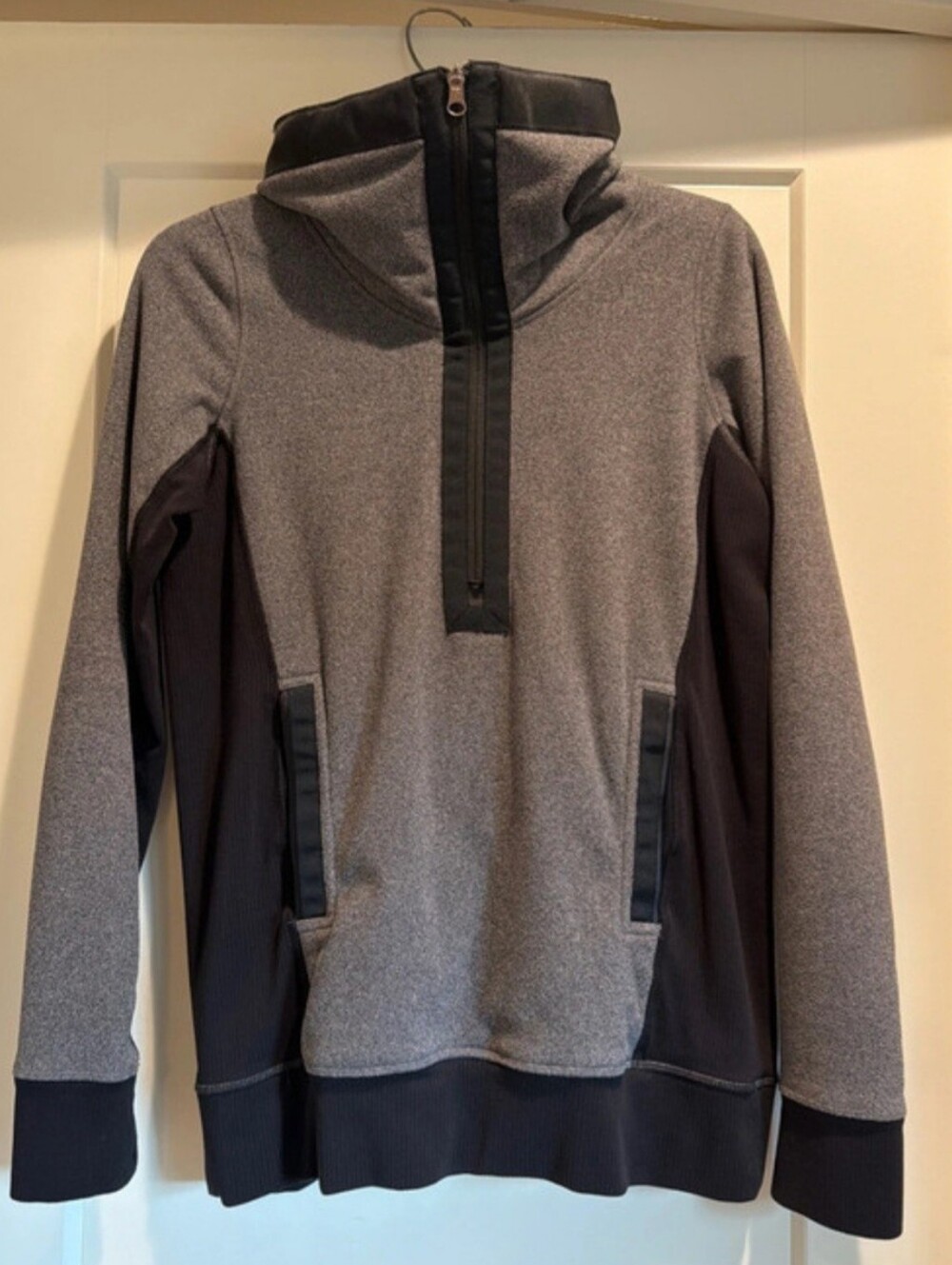 Lululemon Chaturanga Pullover
